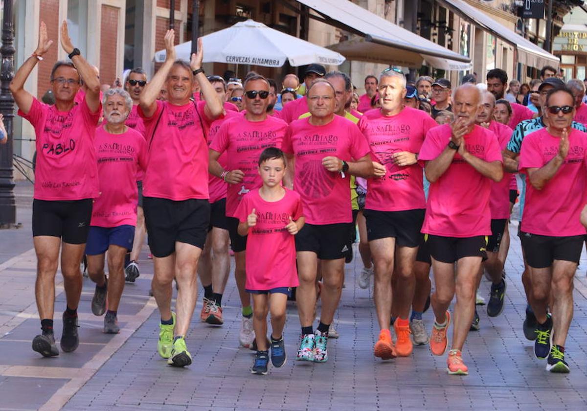 Los 'corregrinos' han puesto fin a su trayecto en el Palacio de los Guzmanes de León.