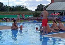 Imagen de las piscinas de La Bañeza.