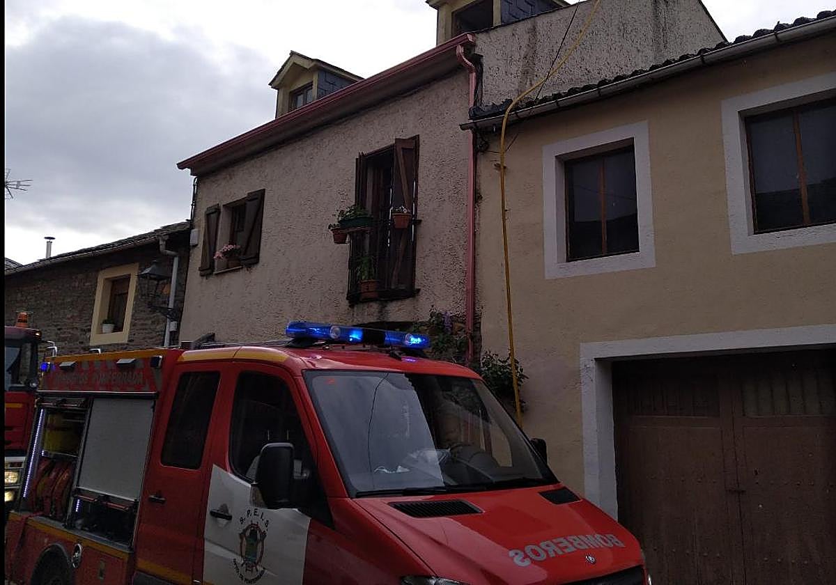 El PSOE de Congosto denuncia el abandono del Ayuntamiento hacia la familia que perdió su casa en un incendio