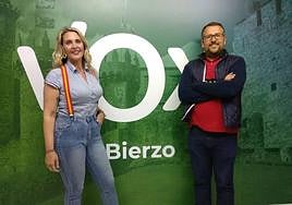 Los dos concejales de Vox en Ponferrada, Patricia González y Gerardo González.