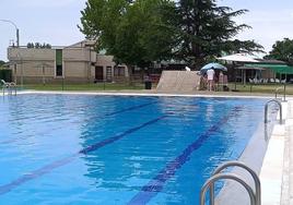 Piscina de Villamañán