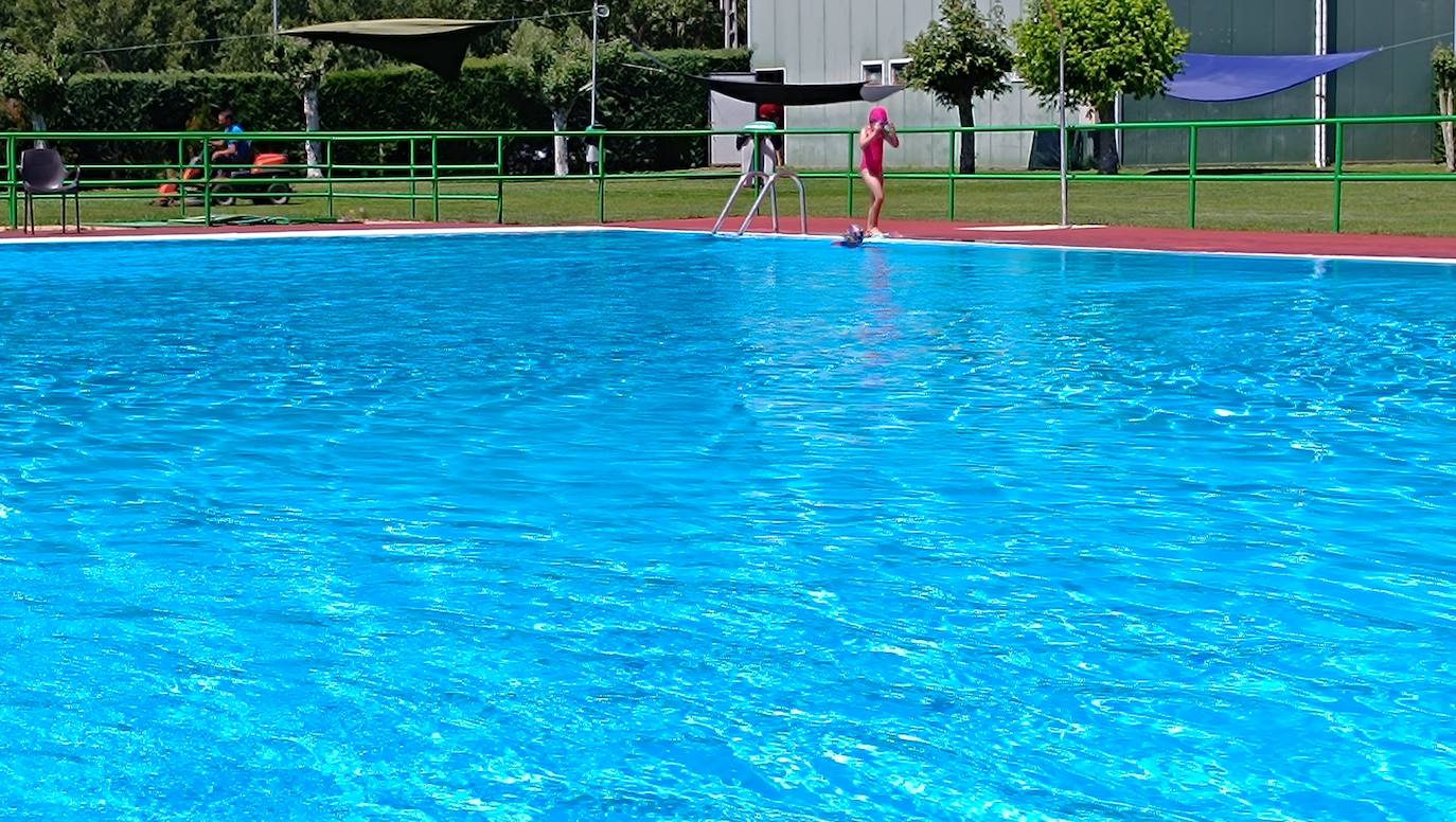 Piscinas en Matallana de Torío