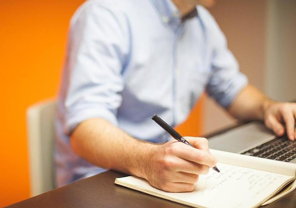 El coste neto laboral en Castilla y León sube un 3,6% en 2022, hasta los 30.717 euros por trabajador