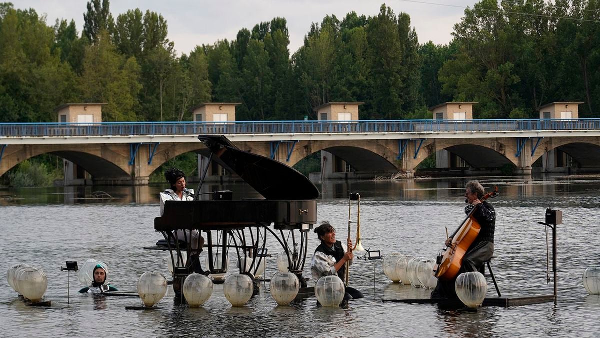 Concierto sobre las aguas del Órbigo