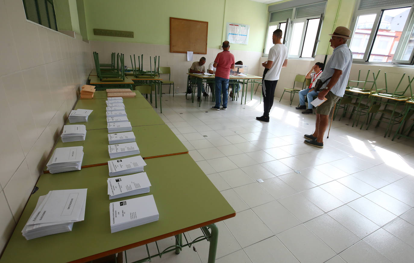 Votaciones a las Cortes Generales en los colegios electorales de Ponferrada