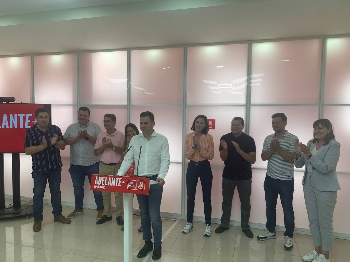 Javier Cendón: «O gobierna el PSOE o tendremos que repetir elecciones»