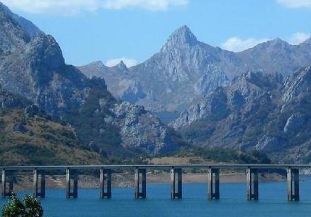 Embalse de Riaño.