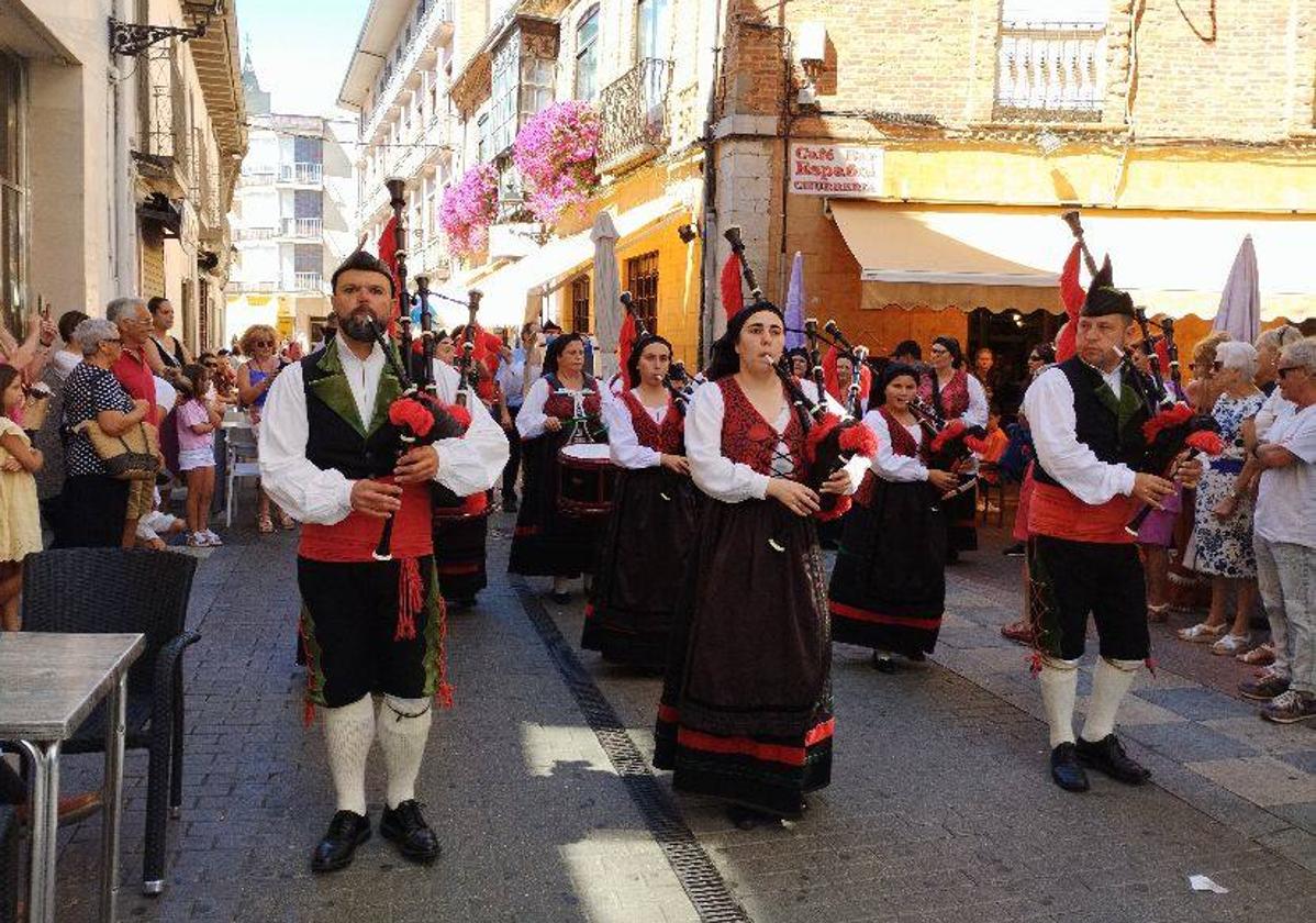 Celebración del Día de Asturias en Valencia de Don Juan.