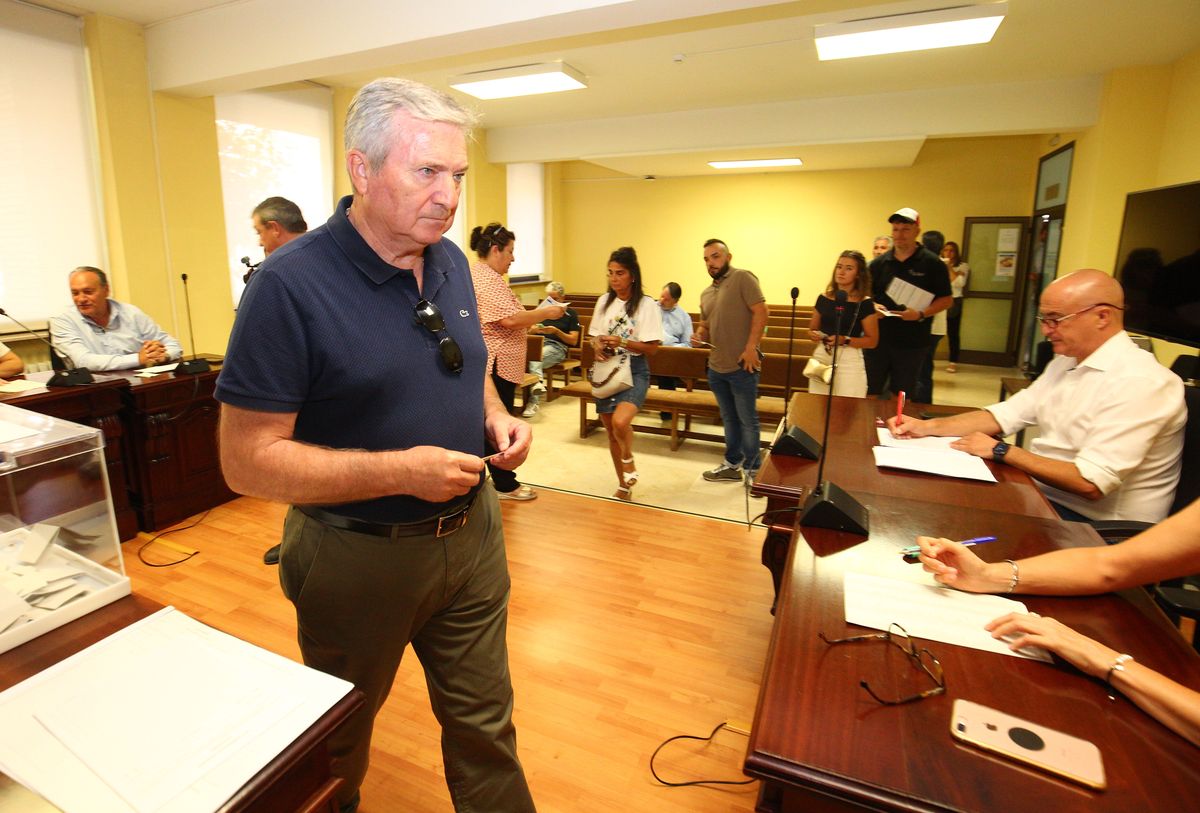 Raúl Valcarce en los Juzgados de Ponferrada tras su votación