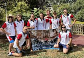 Nadadores del Club Natación León.