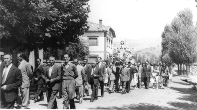 Procesión de Nuestra Señora en Camposolillo en 1963.