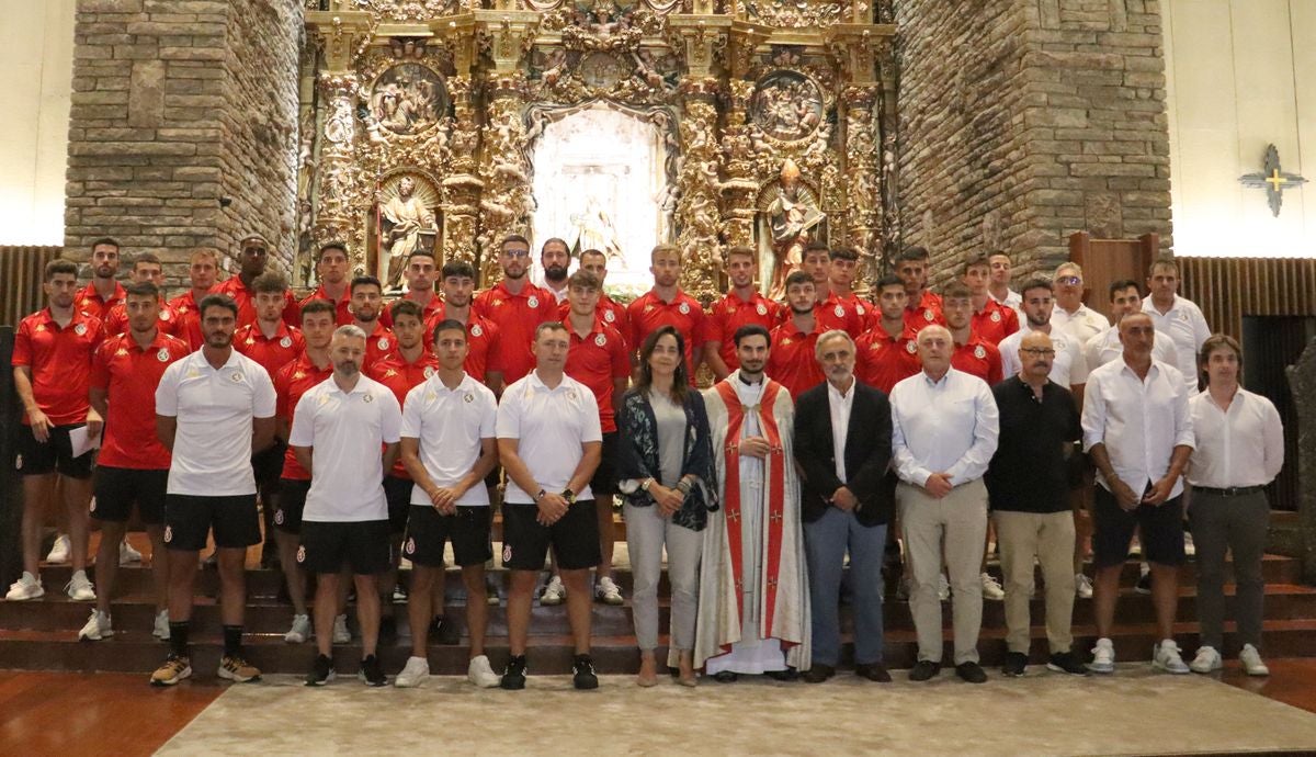 La Cultural realiza su tradicional ofrenda a La Virgen del Camino