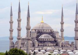 Viajes en el Puente de Diciembre a Estambul o Praga junto a Bentravel