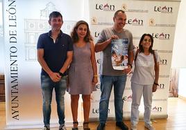 Presentación del torneo de fútbol femenino por parte de la Concejala de Igualdad, Mercedes Escudero.