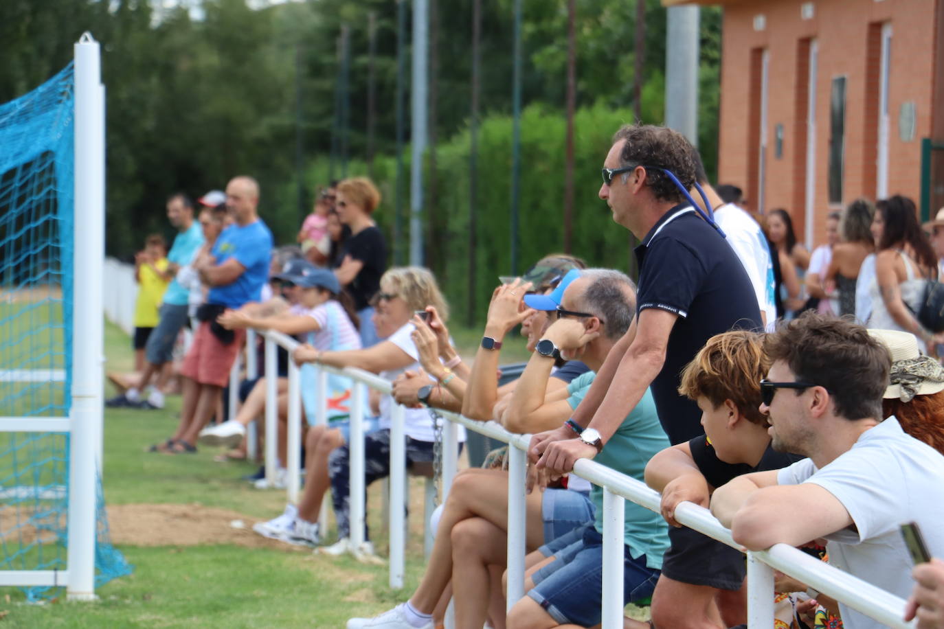 Partido solidario en Santovenia de la Valdoncina