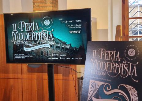 Imagen secundaria 1 - Presentación de la II edición de la feria modernista de León en el entorno Gaudí.