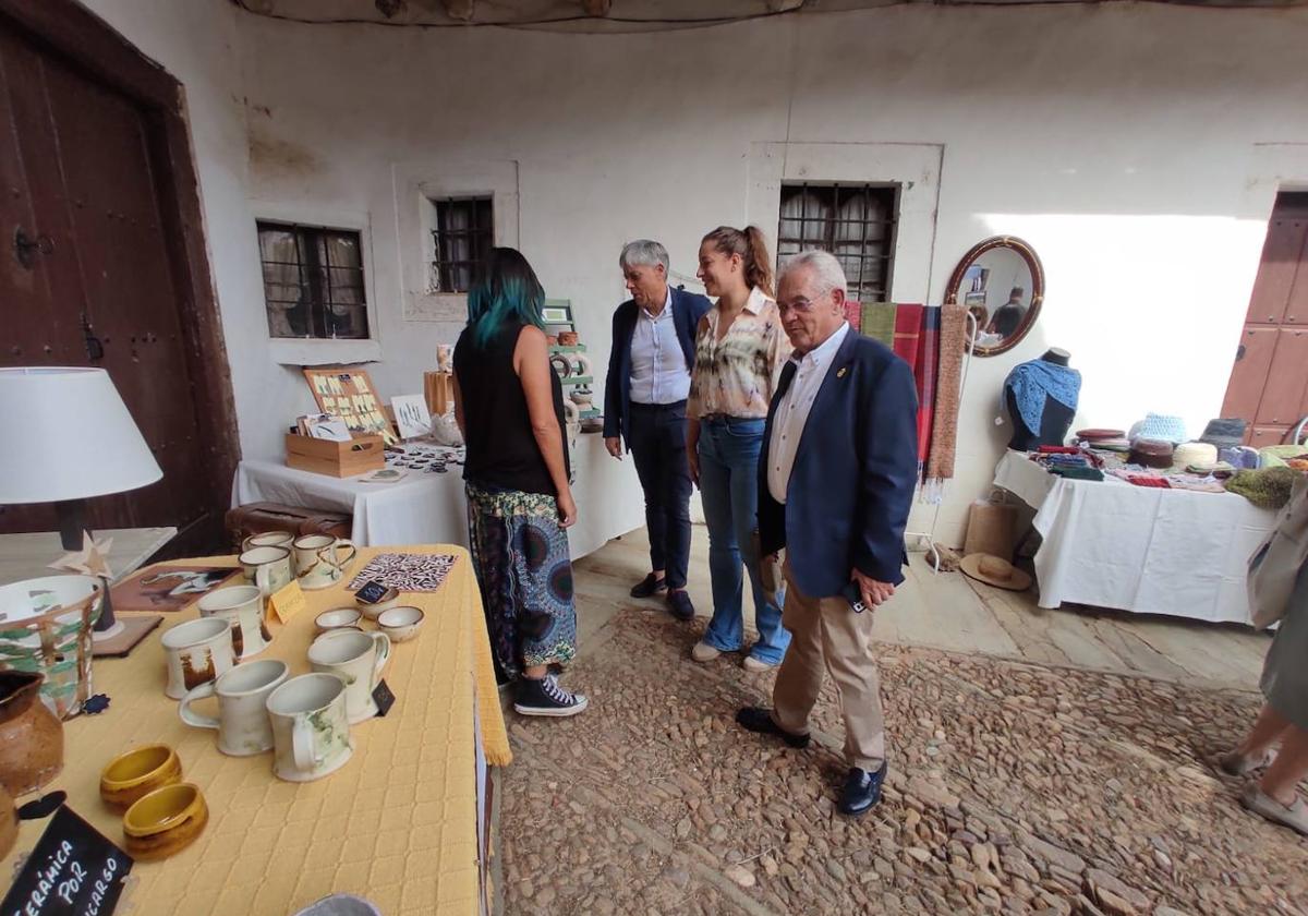 Patios con arte en Santa Colomba de Somoza