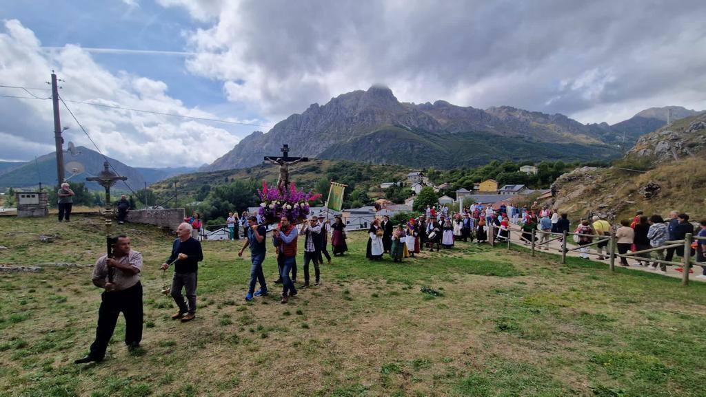 Feria del Cristo en Valdelugueros