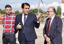 El consejero de Medio Ambiente, Vivienda y Ordenación del Territorio, Juan Carlos Suárez-Quiñones, visita la EDAR de Traspinedo.