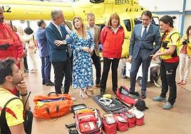 El consejero de Medio Ambiente, Vivienda y Ordenación del Territorio, Juan Carlos Suárez-Quiñones, en su visita al GRS de la Junta.