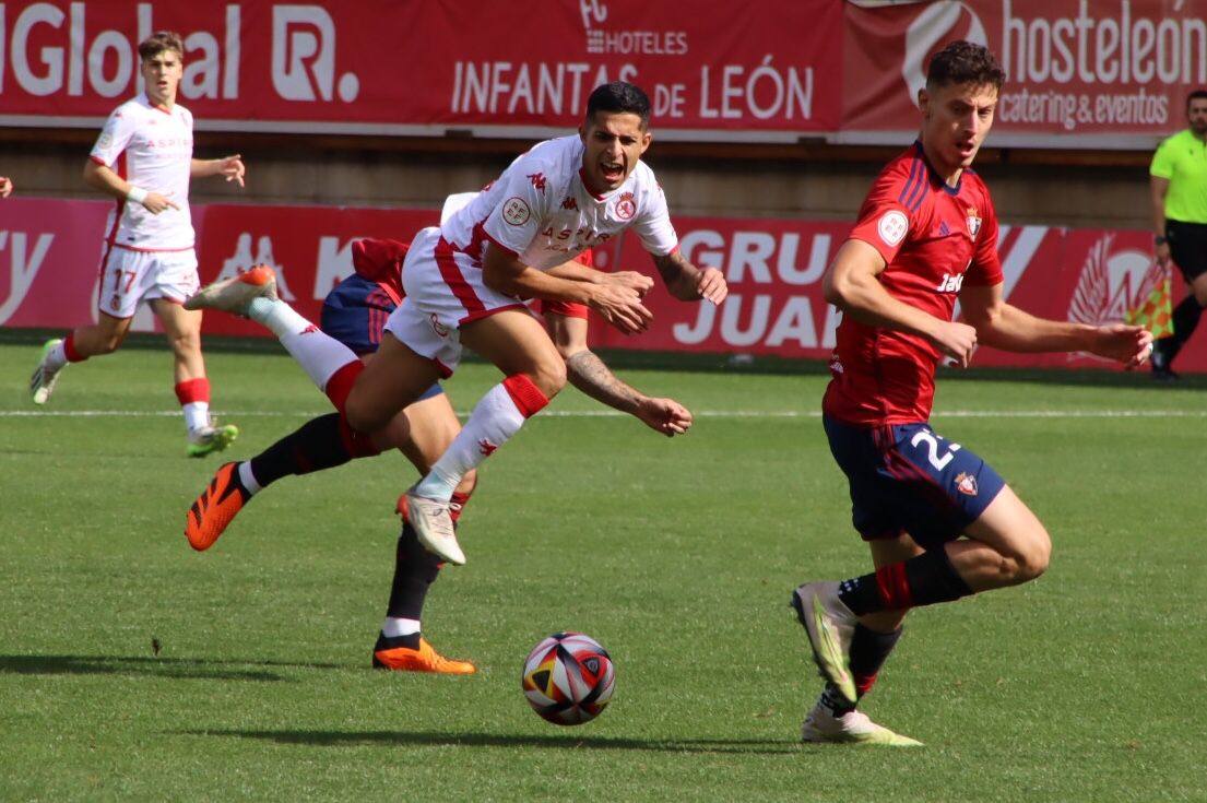 Las mejores imágenes del Cultural - Osasuna Promesas