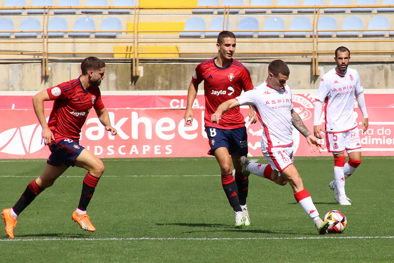 Las mejores imágenes del Cultural - Osasuna Promesas