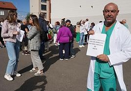 Los dos celadores encerrados en el centro de salud de Astorga.