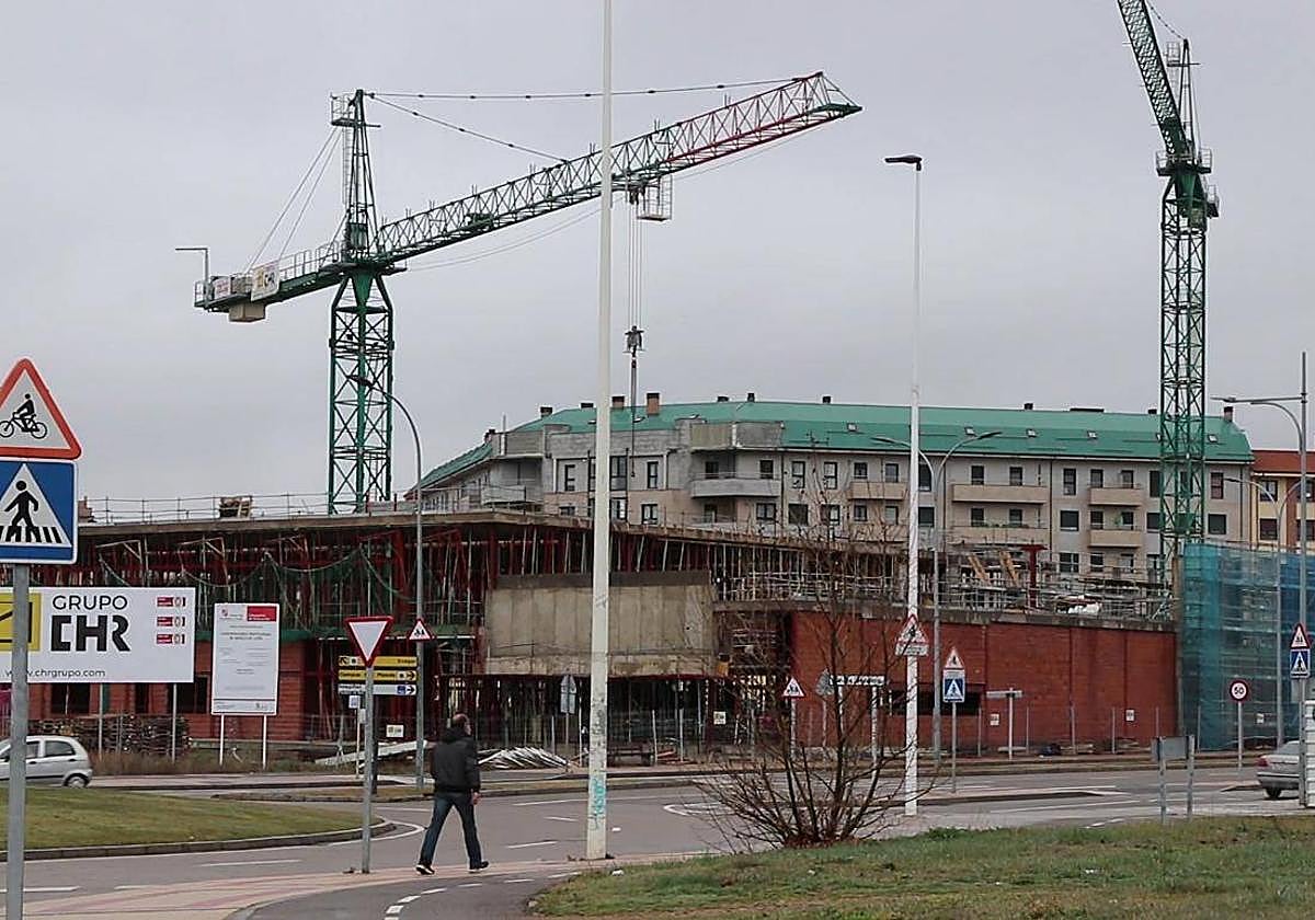 Dos acusados de cobrar una obra y no hacerla, a juicio en León