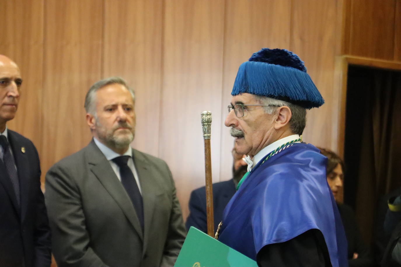 Estanislao de Luis Calabuig se despide como maestro de ceremonias de la ULE