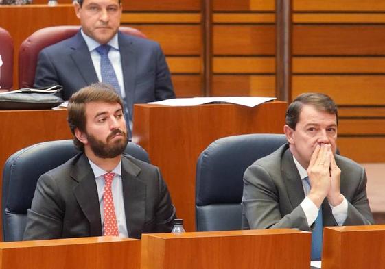 El presidente de la Junta de Castilla y León, Alfonso Fernández Mañueco, y el vicepresidente, Juan García-Gallardo.