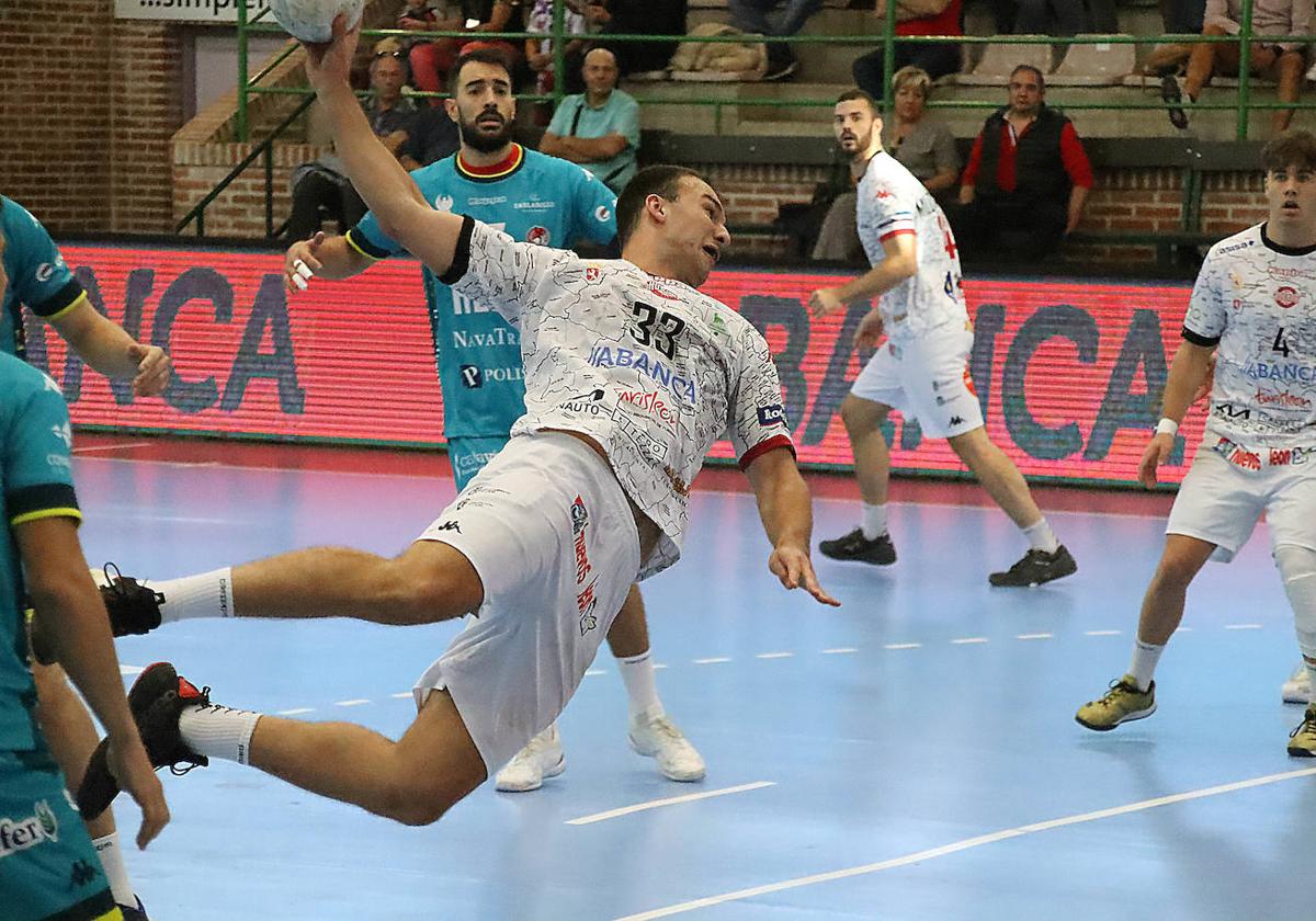 Alberto Martín, en el partido ante Nava