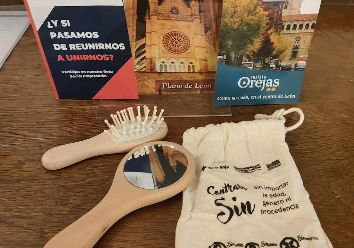 Amenities de los hoteles y alojamientos con los mensajes de la campaña.