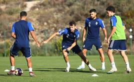 Un instante del entrenamiento de la Ponferradina durante esta semana.