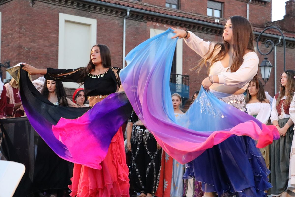 Doncellas como tributo