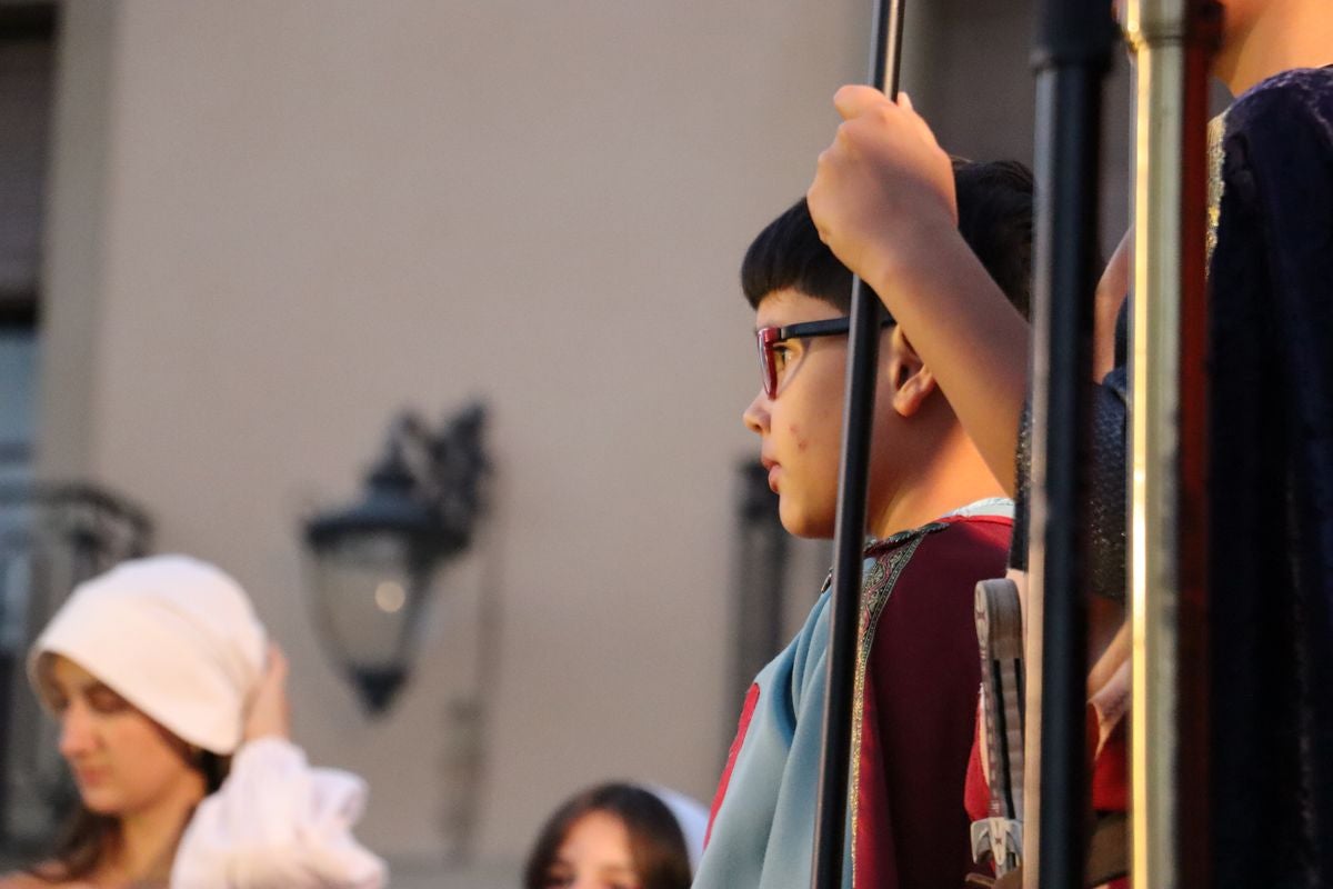 Doncellas como tributo