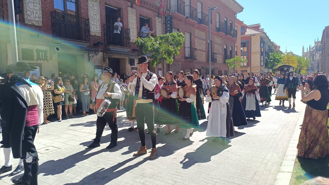 Desfile de carros engalanados