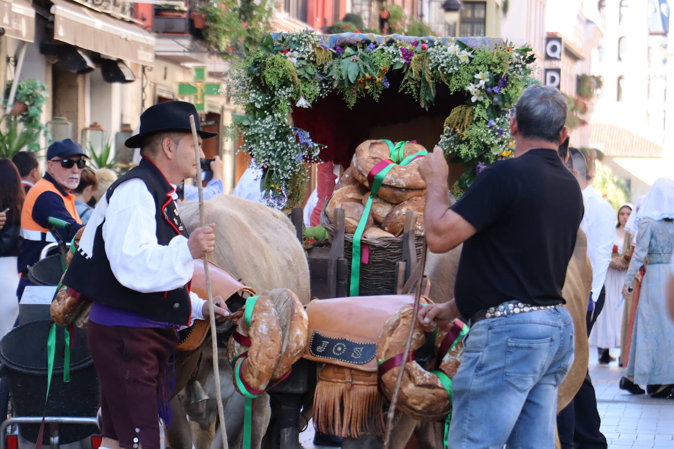 Ceremonia de las Cantaderas en la Catedral de León