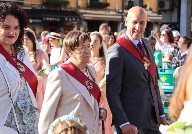 El alcalde de León junto a la síndico Elena Aguado.