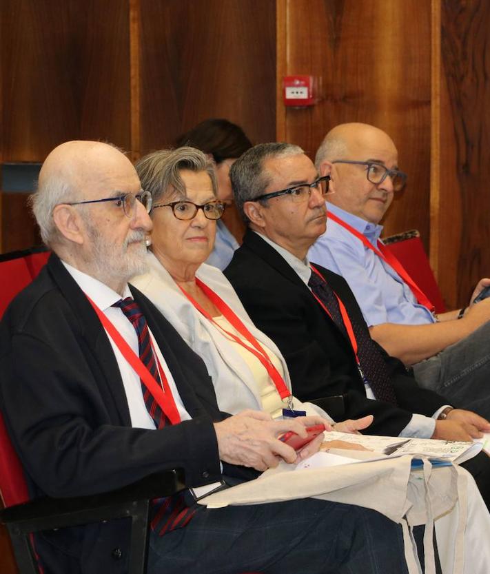 Imagen secundaria 2 - Inauguración del congreso.