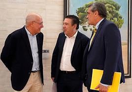 Debate sobre Política General de la Junta de Castilla y León. De izquierda a dercha, Francisco Igea, Mariano Santos y Pedro Pascual.