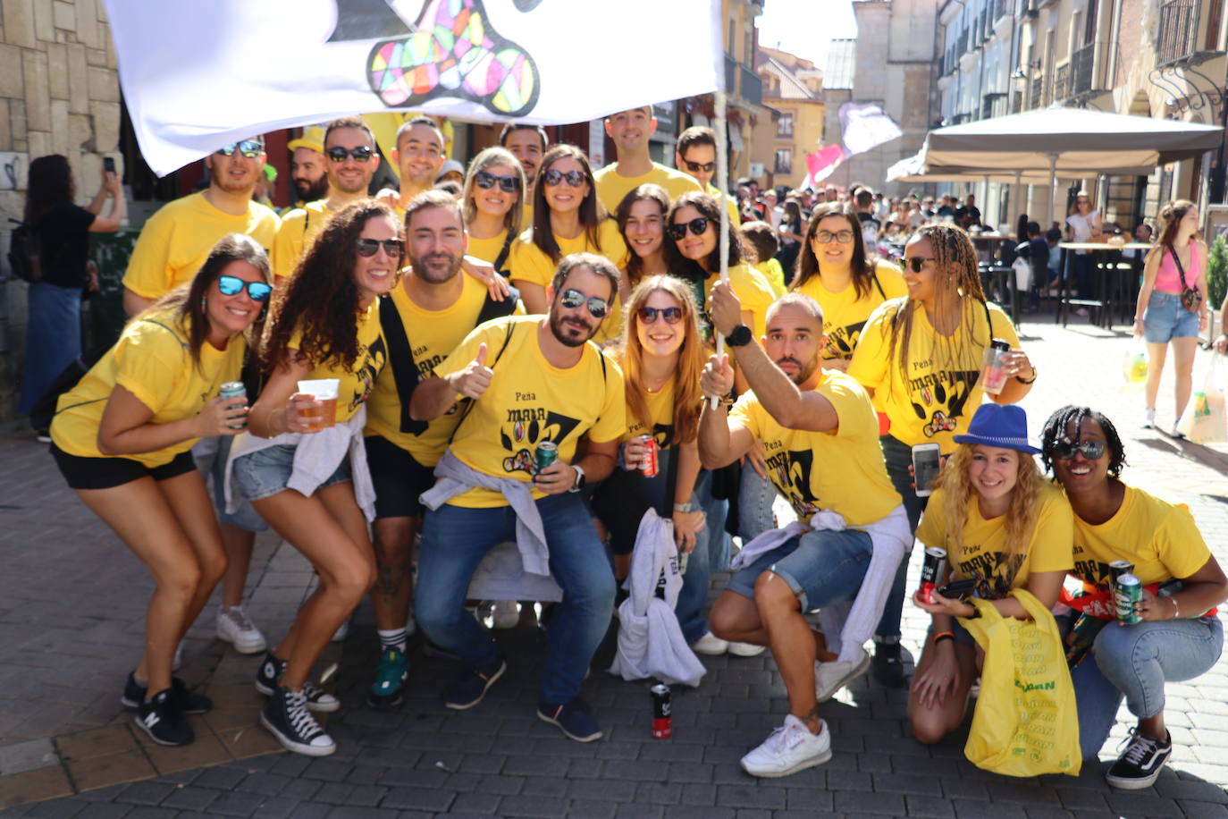 Desfile de peñas en San Froilán