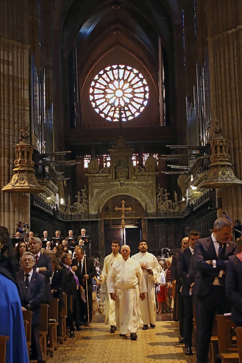 Las mejores imágenes de la coronación de la Virgen del Mercado