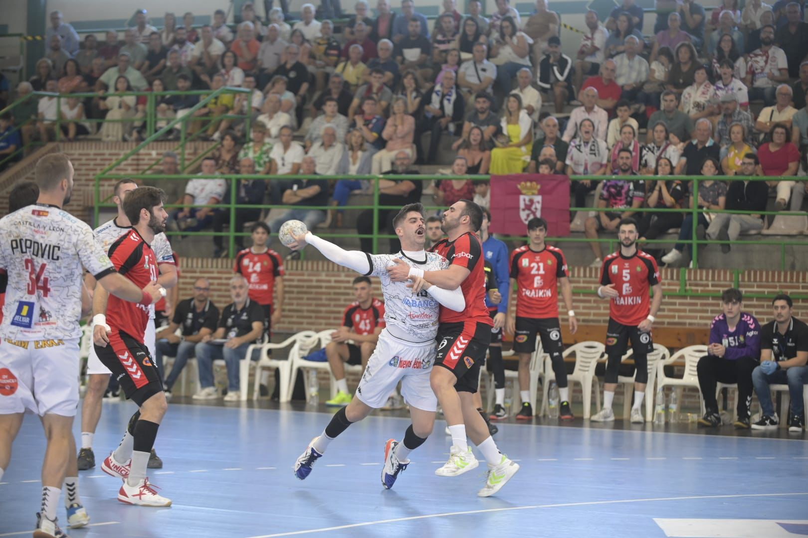 Otro empate para el Abanca Ademar