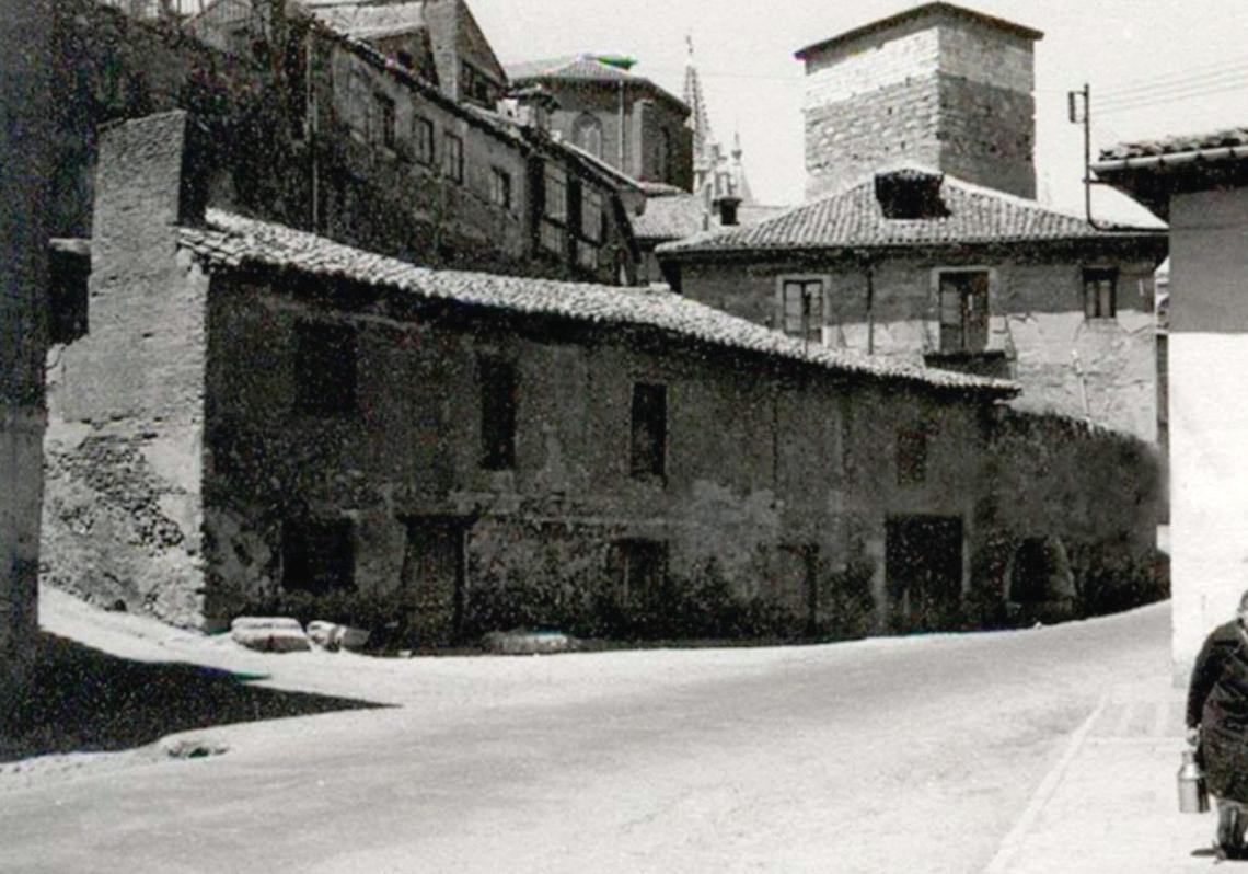 Imagen después - Caño Badillo y el Torreón de los Ponce (Alrededor de 1930-1940)