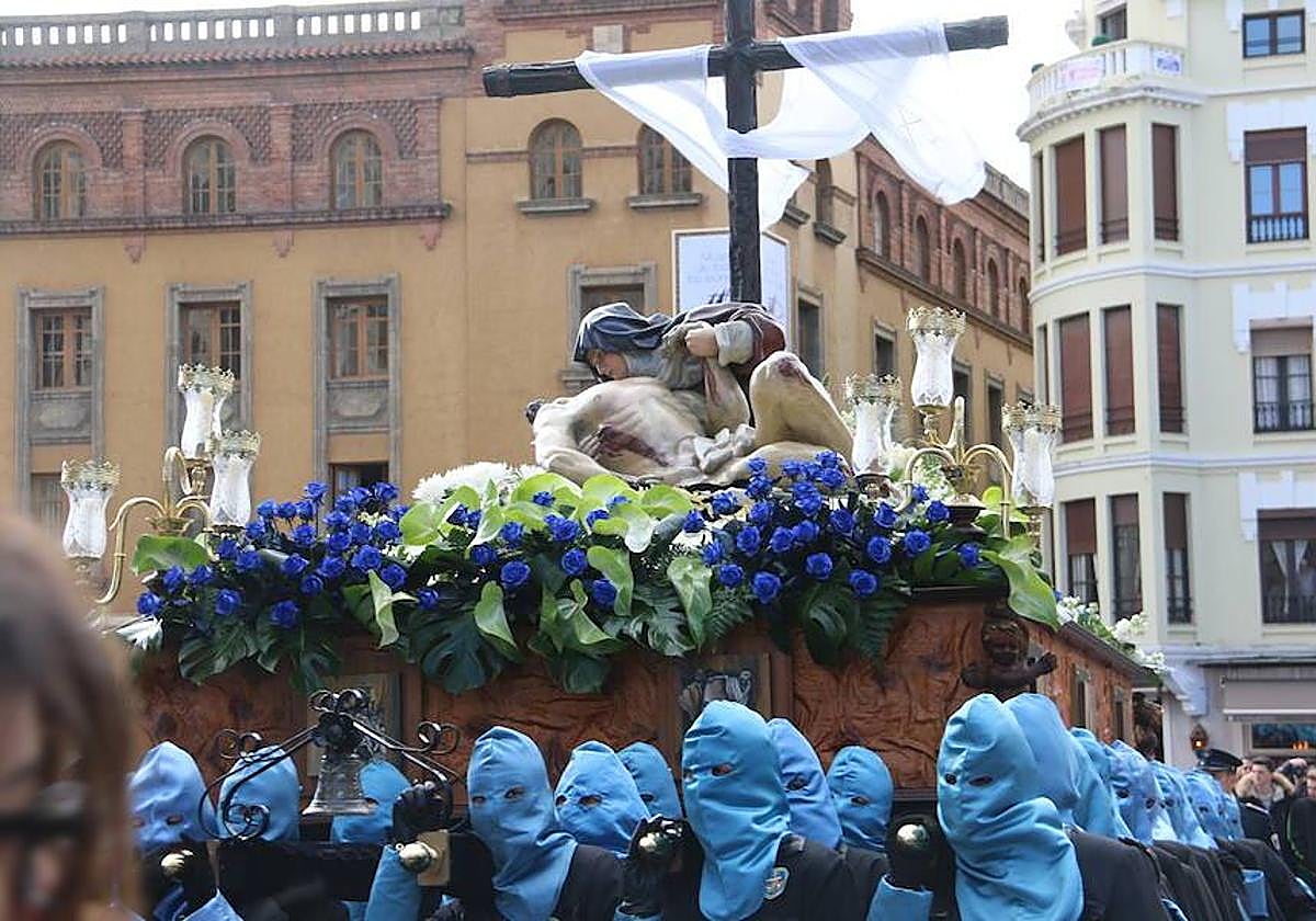 Nuestra Madre de la Piedad, en la procesión de las Bienaventuranzas.