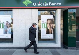 Unicaja Banco remunera los ahorros el 4% TAE por domiciliar la nómina