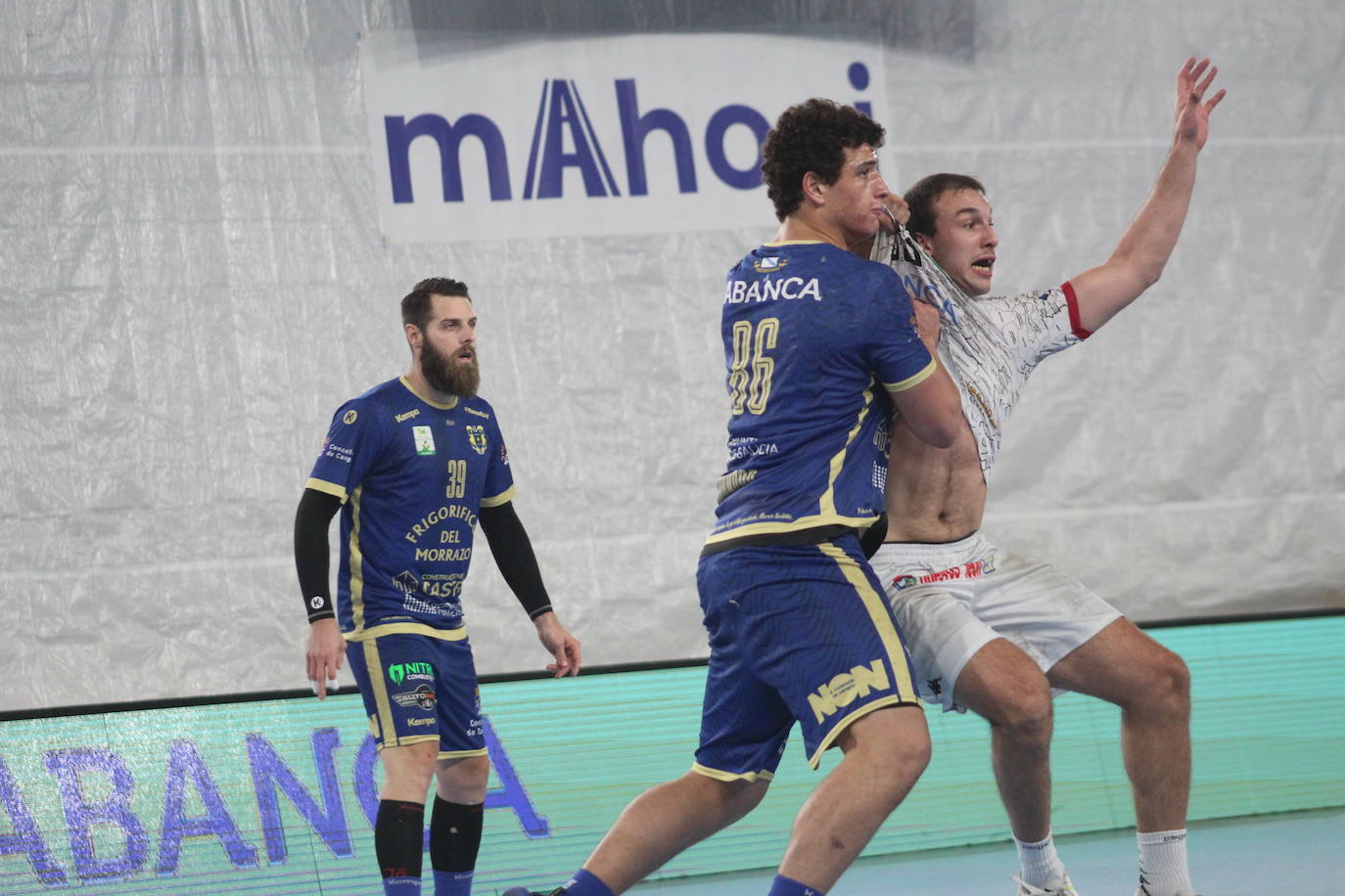 Las mejores imágenes del Ademar - Balonmano Cangas