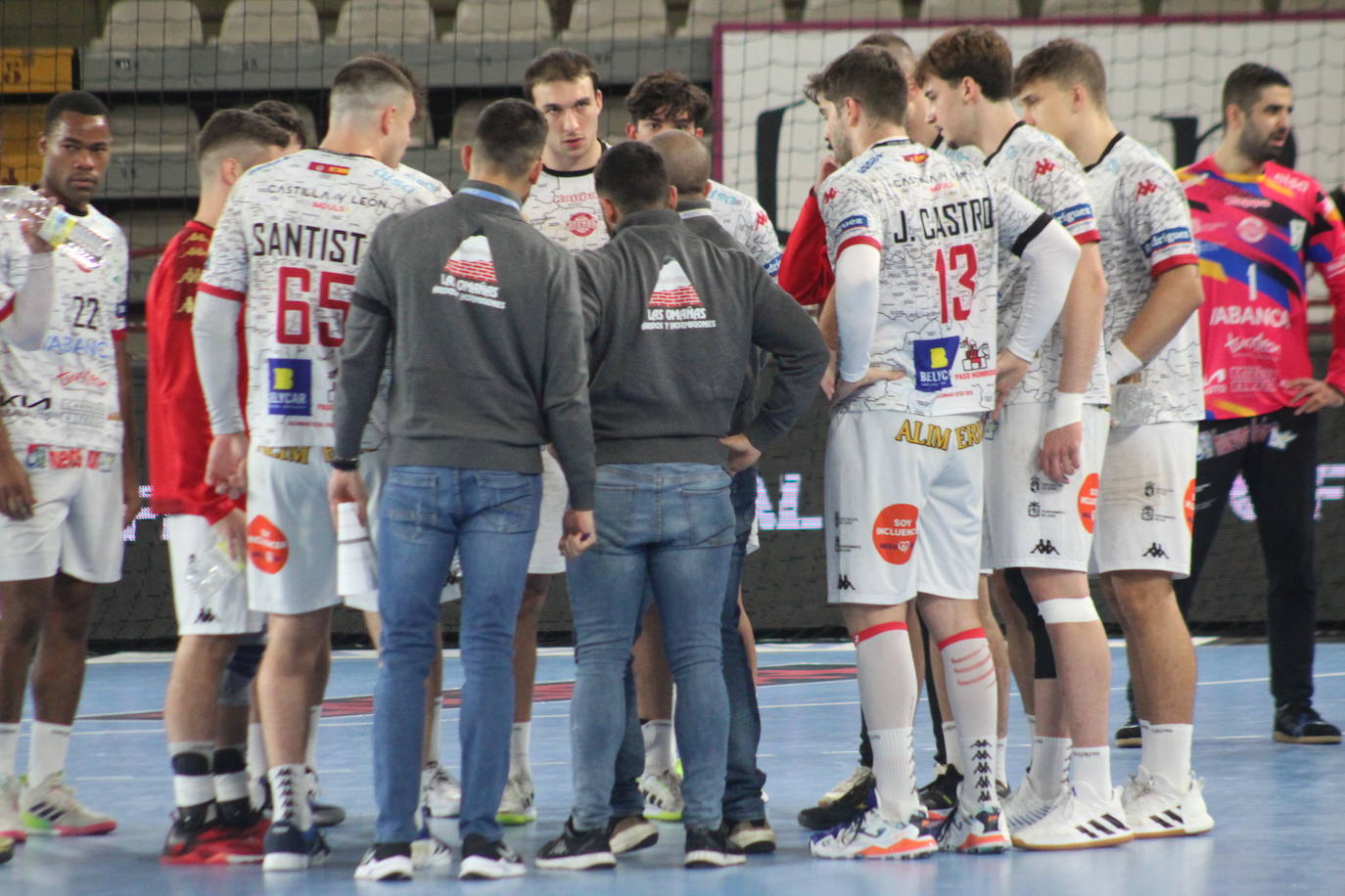 Las mejores imágenes del Ademar - Balonmano Cangas