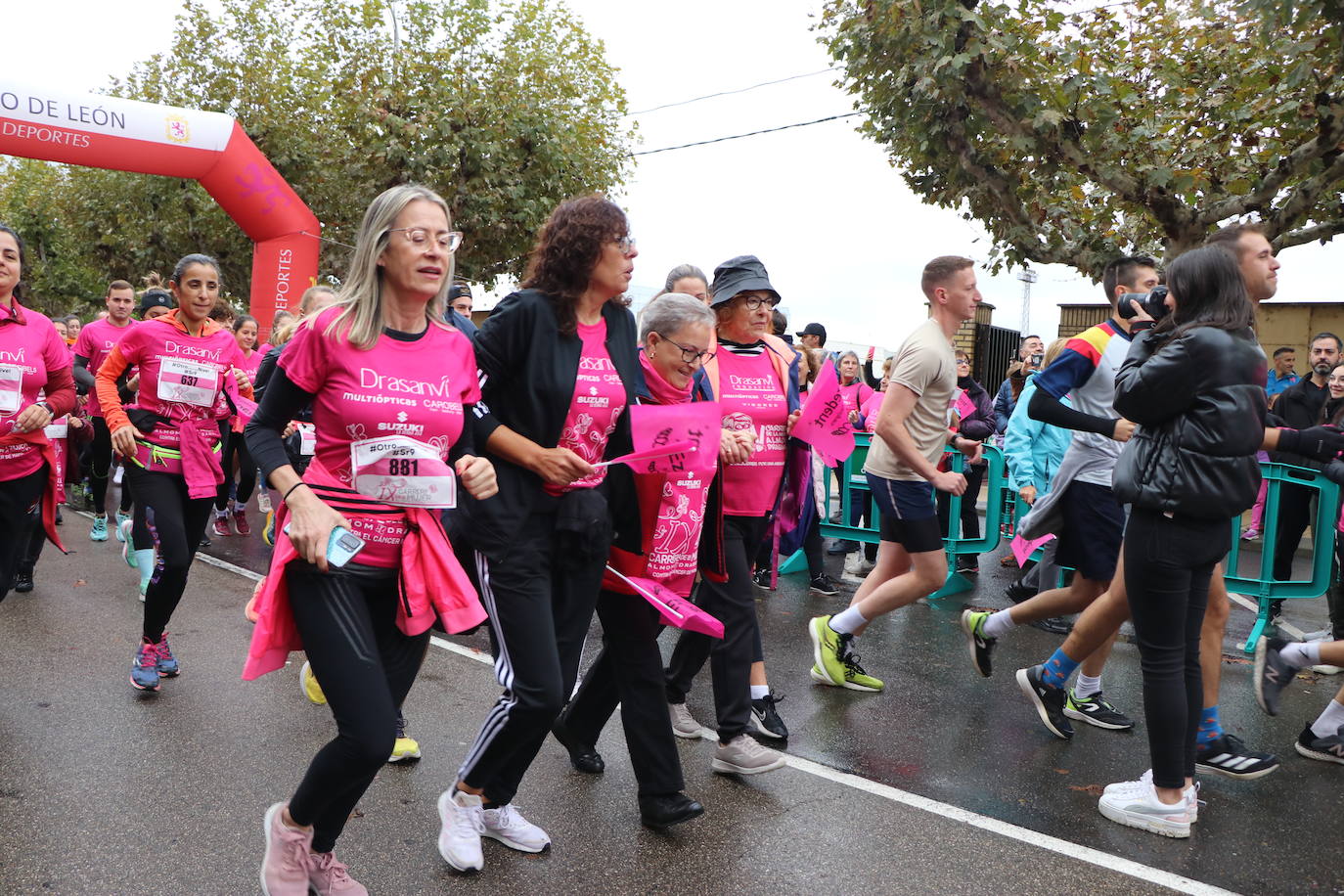 ¿Estuviste en la Carrera de la Mujer de León? Búscate