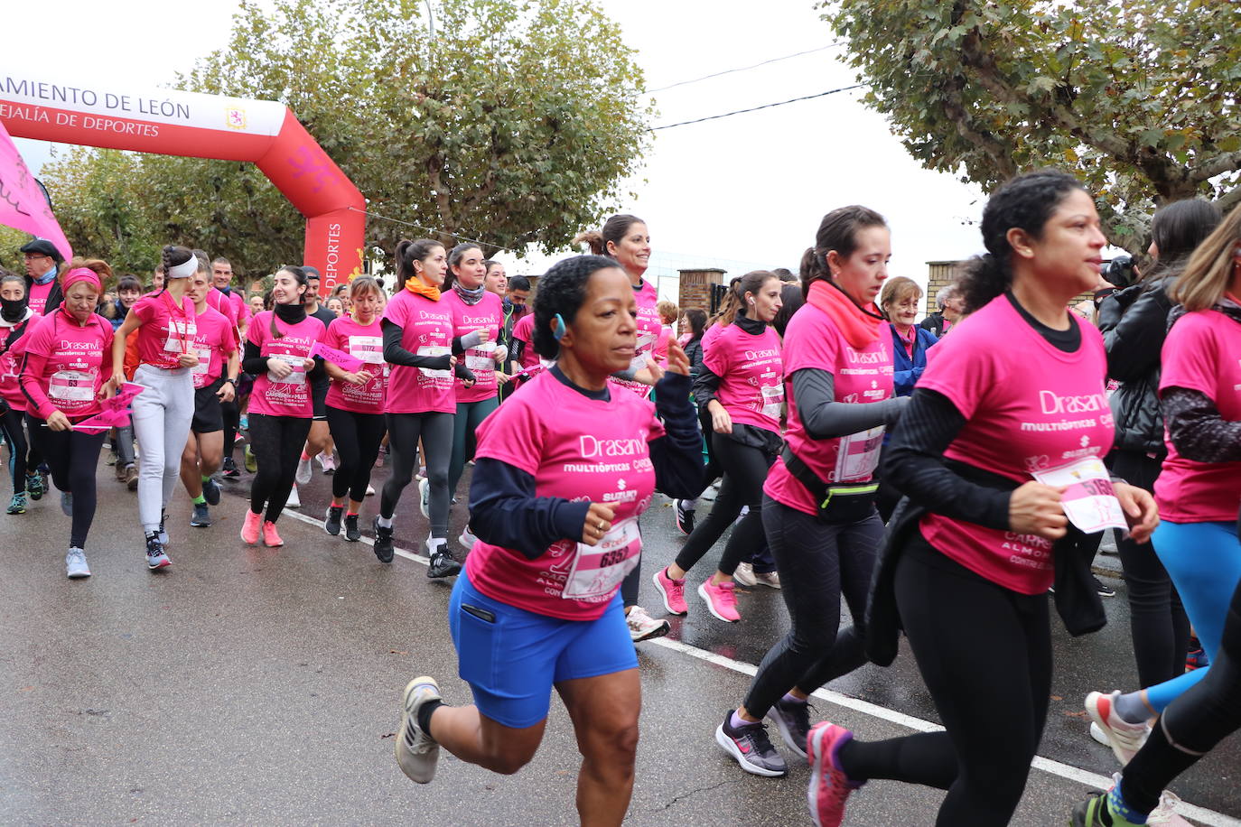 ¿Estuviste en la Carrera de la Mujer de León? Búscate